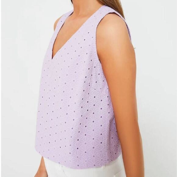 TUCKERNUCK Lavender Eyelet Valerie Top NWT Size Large - Picture 1 of 7
